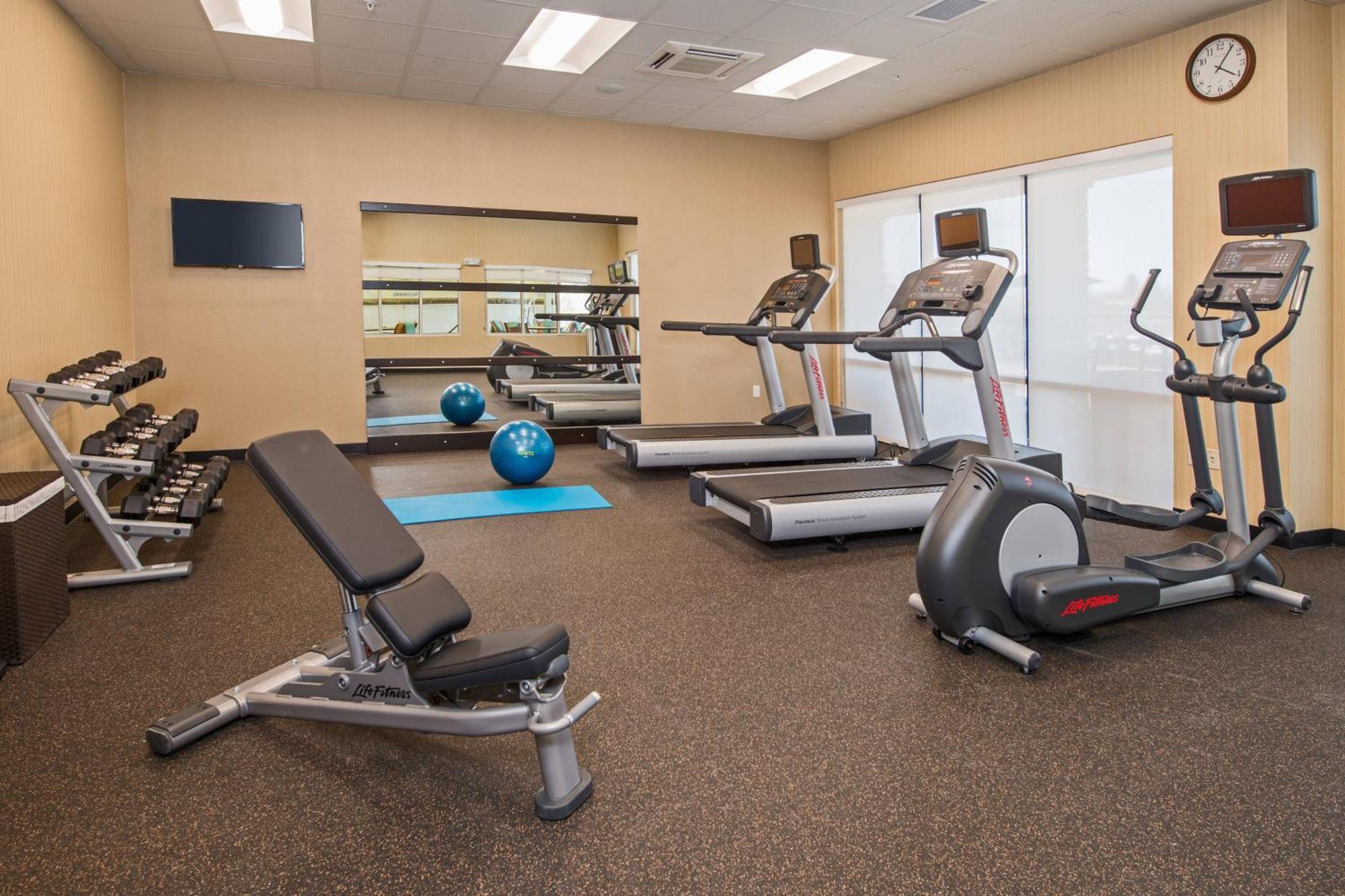 Courtyard By Marriott Shippensburg Otel Dış mekan fotoğraf