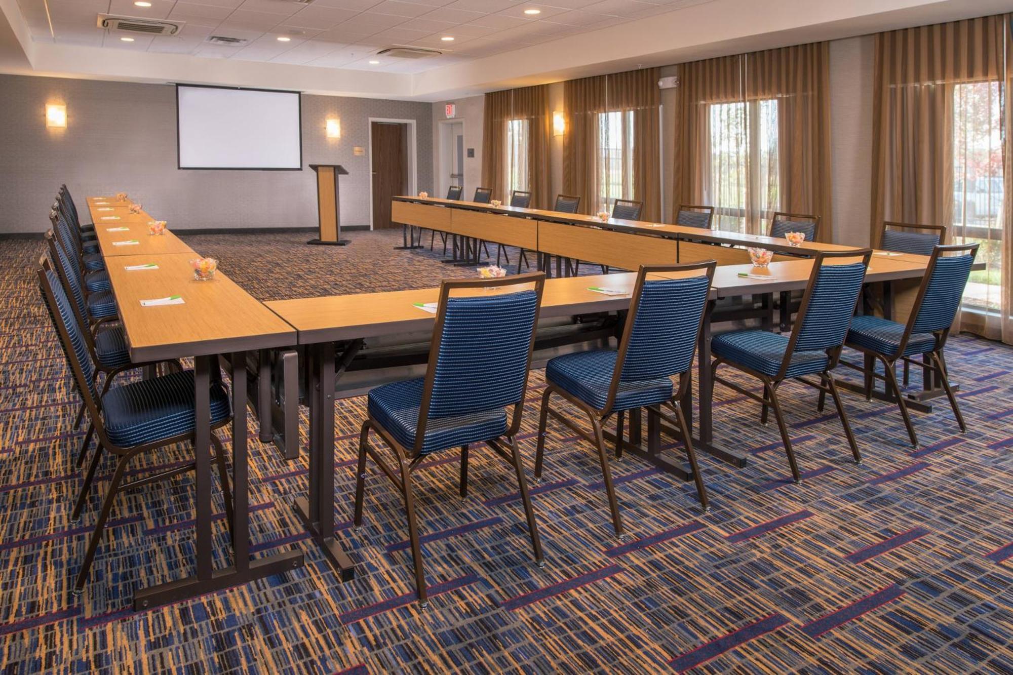 Courtyard By Marriott Shippensburg Otel Dış mekan fotoğraf